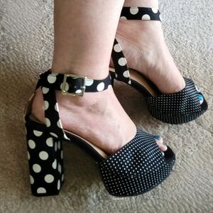 Torrid Polka Dot Platform Heels Sz 8.5